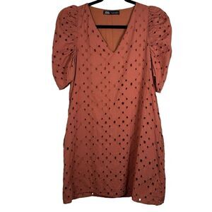 Zara Coral Embroidered Eyelit Ruffled Mini Dress Puffy Sleeves Shift dress sz S
